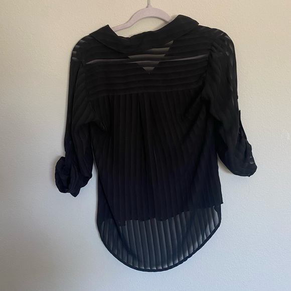 Express black long sleeve 2 pockets blouse size XS lightweight button down - Picture 4 of 8